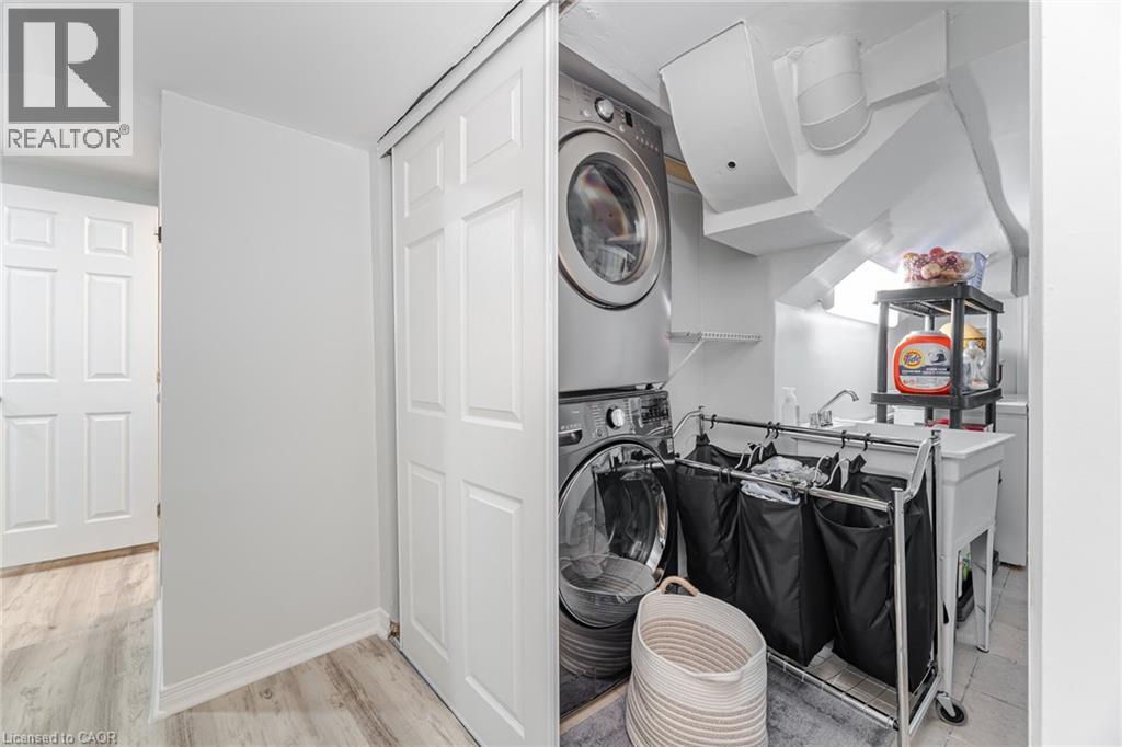 833 Scollard Court Unit# 30, Mississauga, Ontario  L5V 2B4 - Photo 13 - 40795130