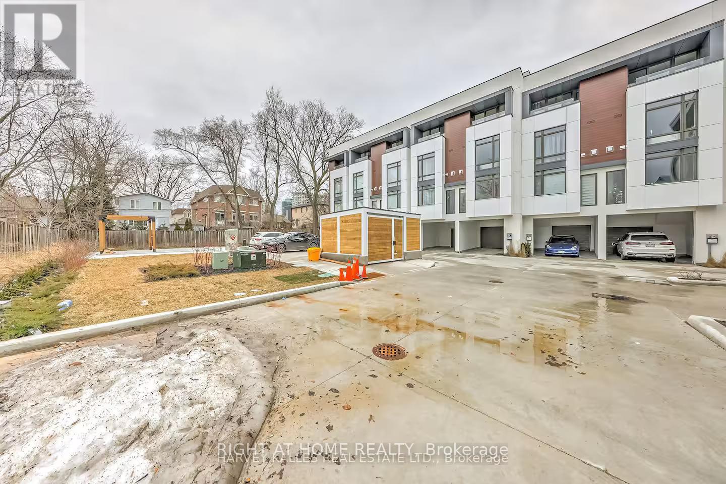 38b Churchill Avenue W, Toronto, Ontario  M2N 1Y7 - Photo 19 - C12652000