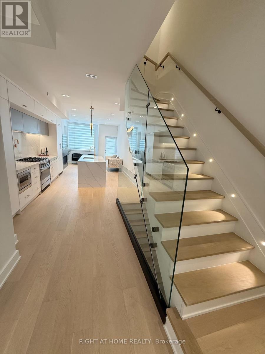 38b Churchill Avenue W, Toronto, Ontario  M2N 1Y7 - Photo 20 - C12652000