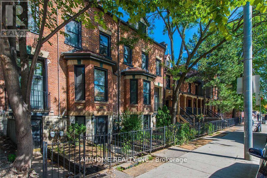 Th#2 - 360 R Dundas Street E, Toronto, Ontario  M5A 2A3 - Photo 1 - C12652024