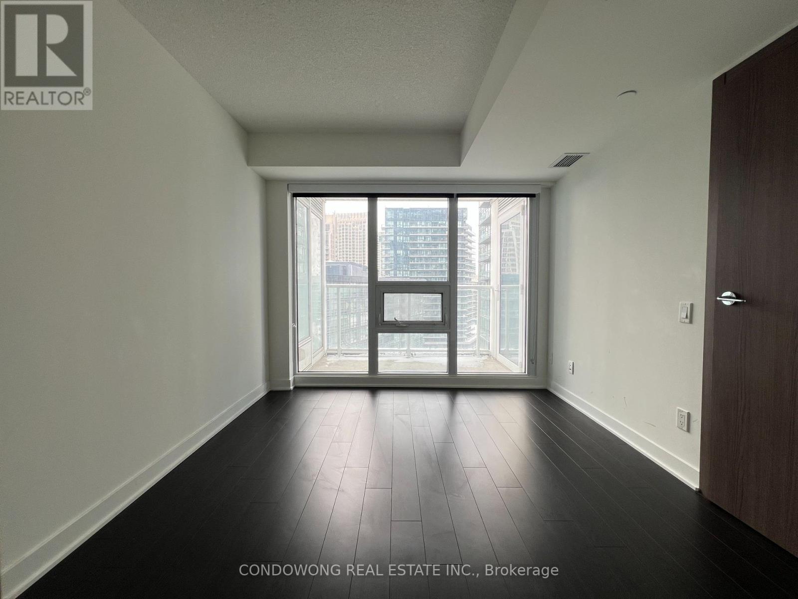 1815 - 19 Bathurst Street, Toronto, Ontario  M5V 0N2 - Photo 10 - C12652038