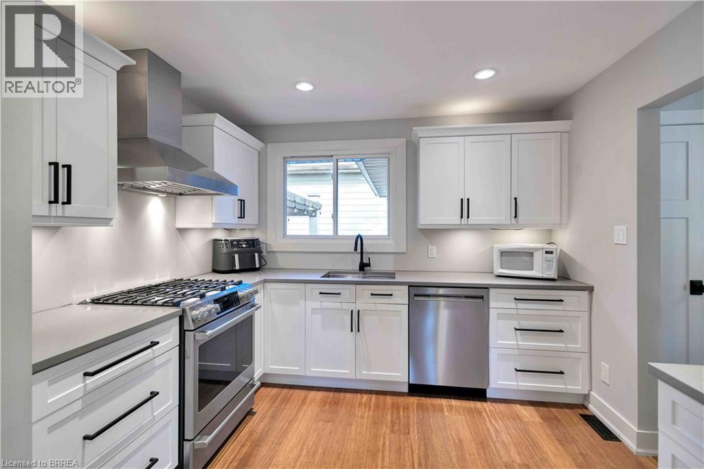 17 Penny Lane, Brantford, Ontario  N3R 5Y5 - Photo 12 - 40795186