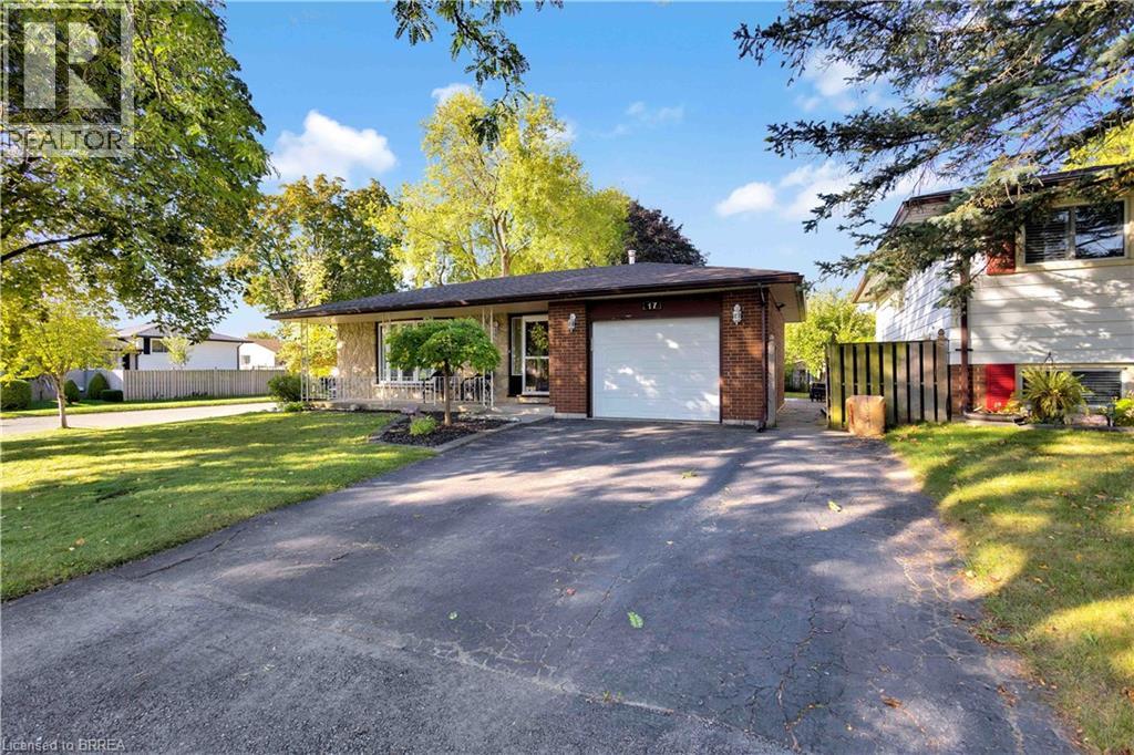 17 Penny Lane, Brantford, Ontario  N3R 5Y5 - Photo 2 - 40795186