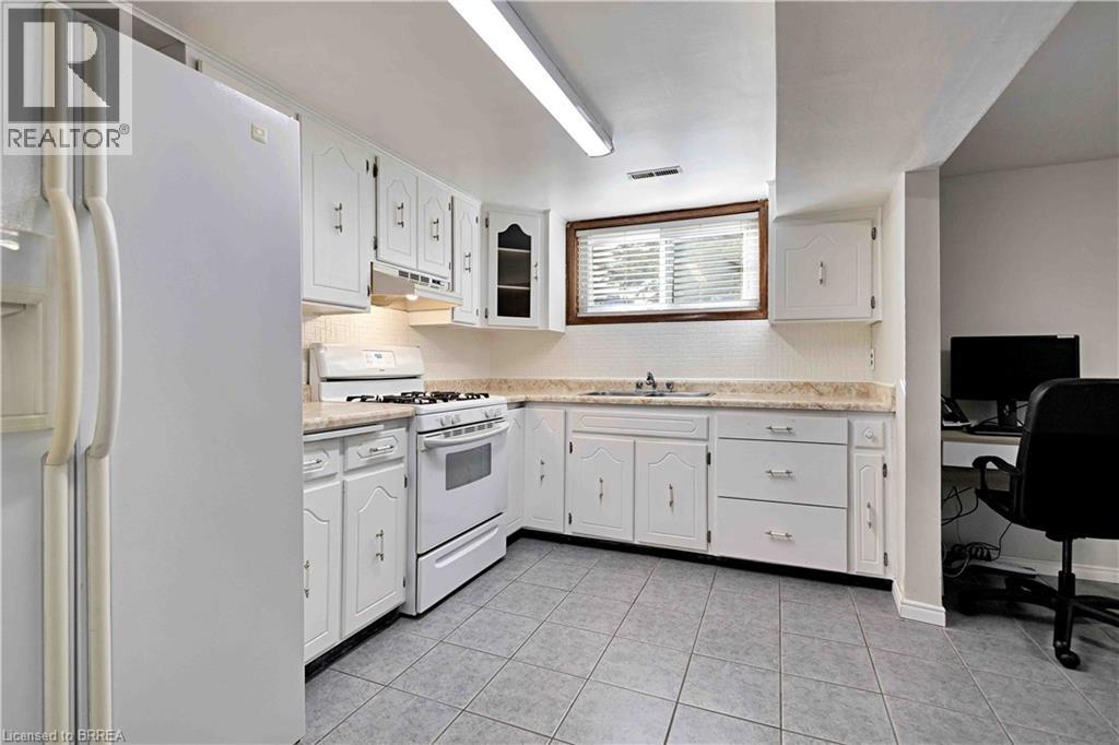 17 Penny Lane, Brantford, Ontario  N3R 5Y5 - Photo 27 - 40795144