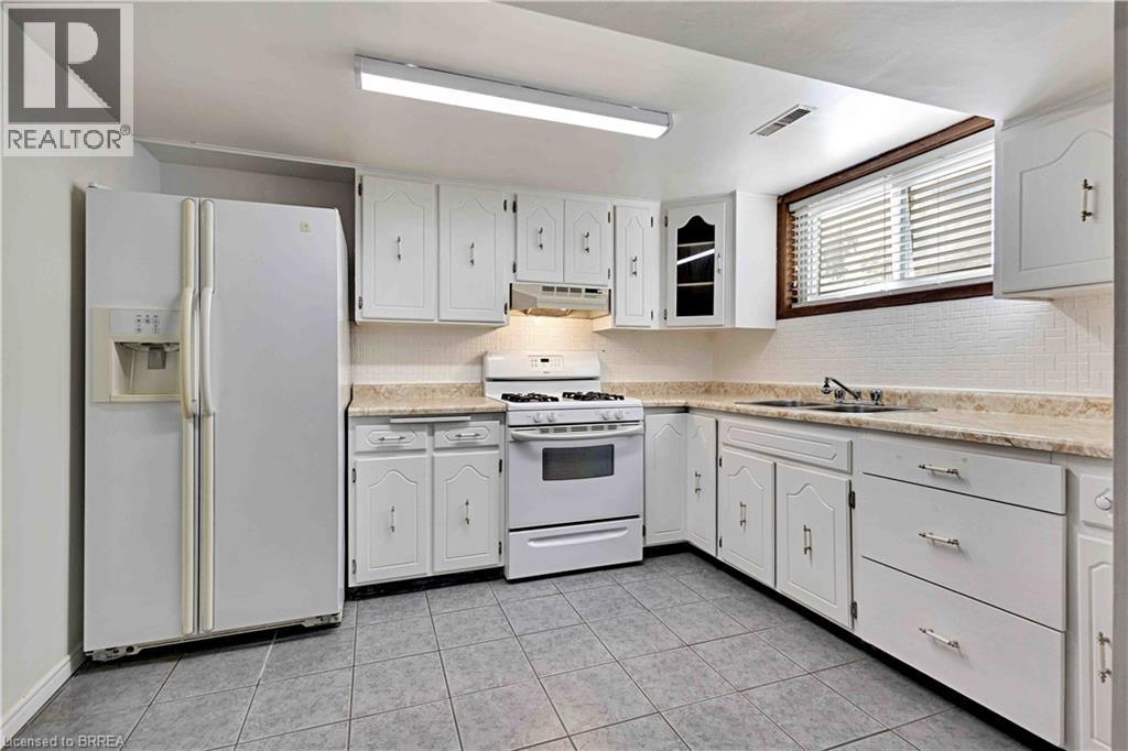 17 Penny Lane, Brantford, Ontario  N3R 5Y5 - Photo 28 - 40795144