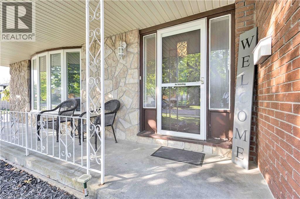 17 Penny Lane, Brantford, Ontario  N3R 5Y5 - Photo 3 - 40795144