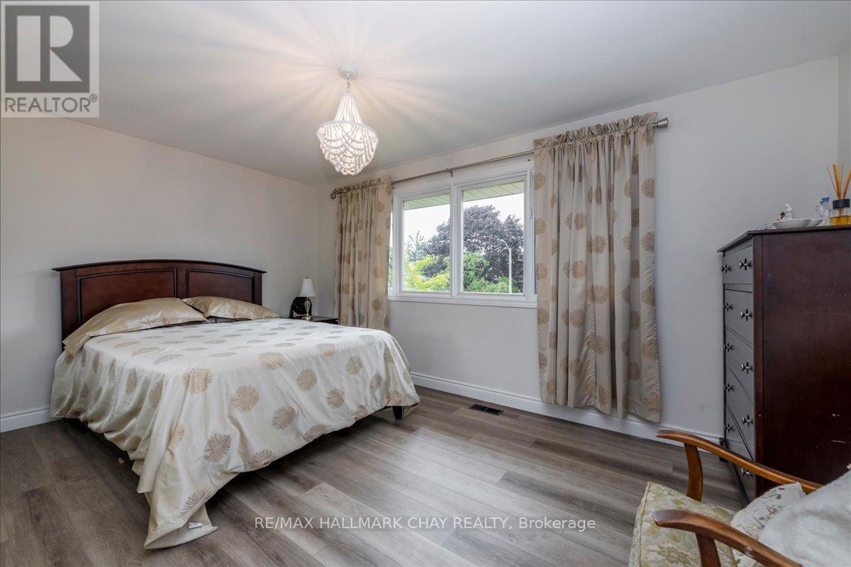 56 Marshall Street, Barrie (Allandale Centre), Ontario  L4N 3S7 - Photo 21 - S12652012