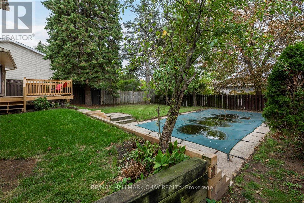 56 Marshall Street, Barrie (Allandale Centre), Ontario  L4N 3S7 - Photo 33 - S12652012