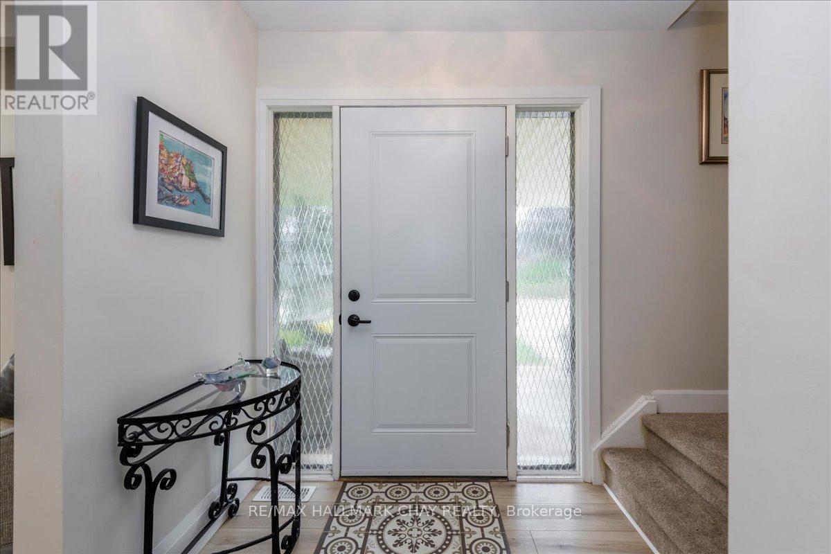 56 Marshall Street, Barrie (Allandale Centre), Ontario  L4N 3S7 - Photo 4 - S12652012