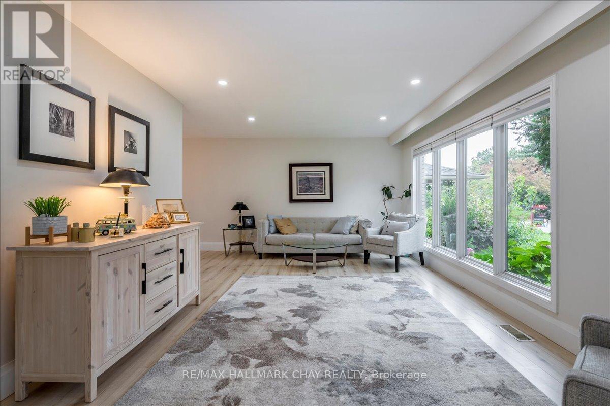 56 Marshall Street, Barrie (Allandale Centre), Ontario  L4N 3S7 - Photo 7 - S12652012