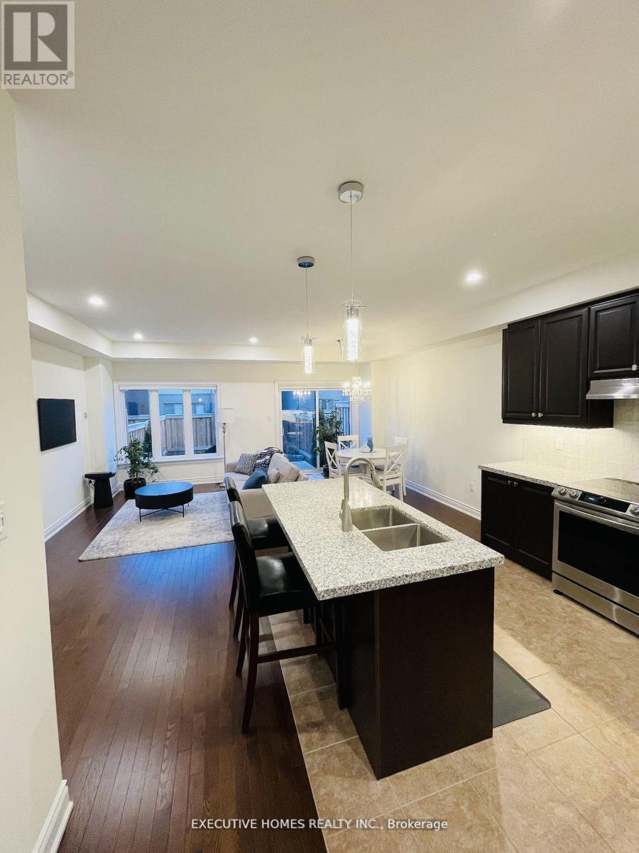 51 Lorne Thomas Place, New Tecumseth, Ontario  L9R 0T8 - Photo 5 - N12648614