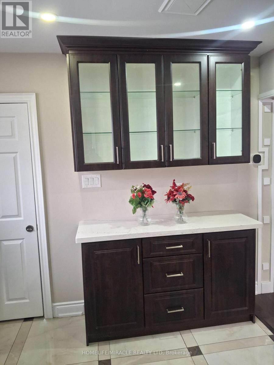 22 Graymar Road, Brampton, Ontario  L6S 1Z8 - Photo 23 - W12650644