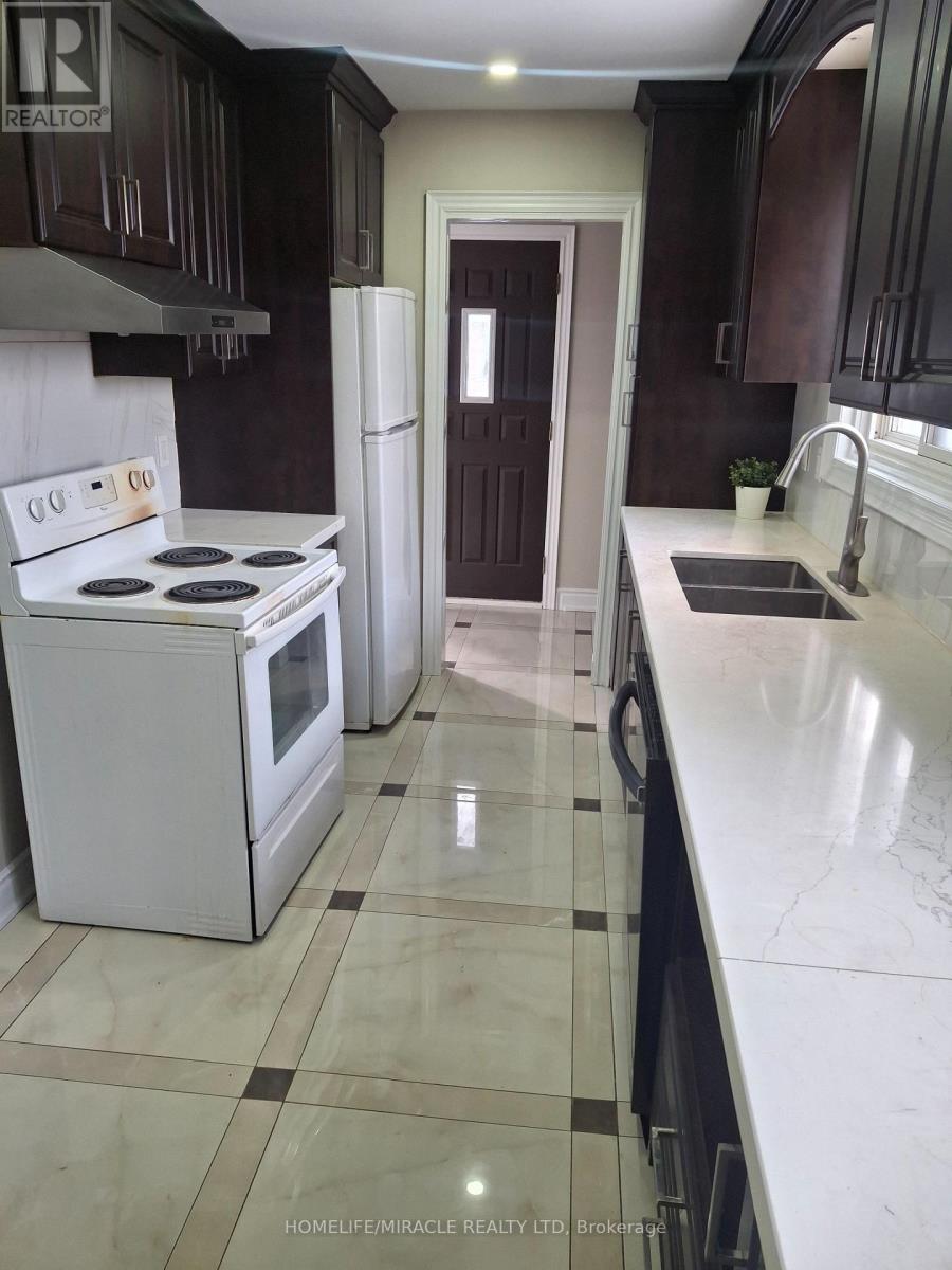 22 Graymar Road, Brampton, Ontario  L6S 1Z8 - Photo 27 - W12650644