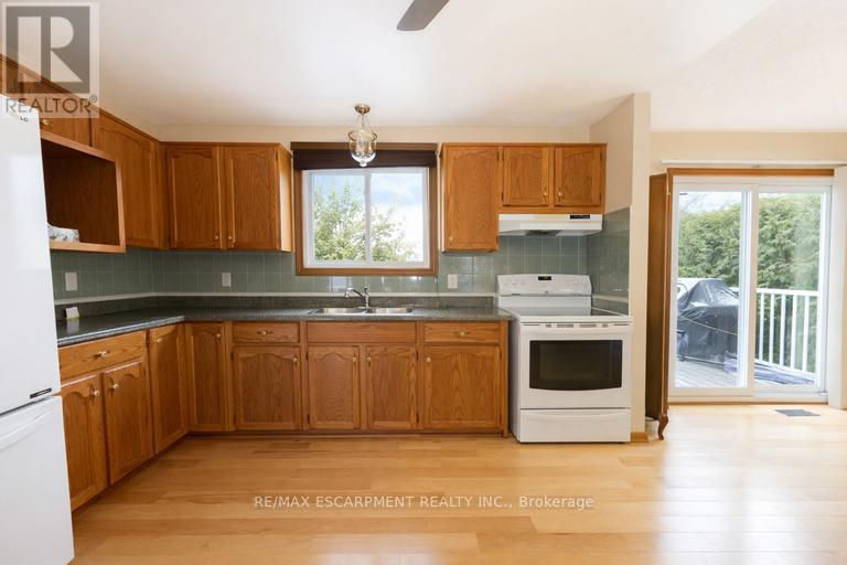 18 Ross Street, Norfolk, Ontario  N0E 1Y0 - Photo 34 - X12630382