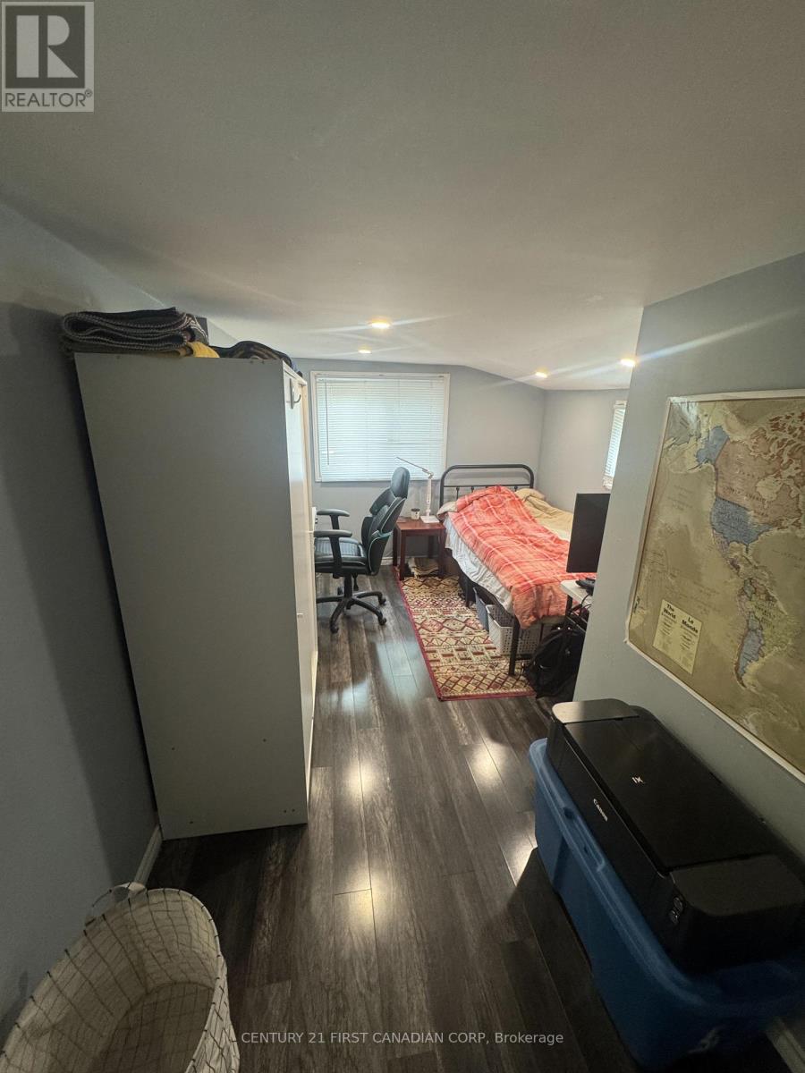 C - 28 Oxford Street W, London North, Ontario  N6H 1R3 - Photo 4 - X12651908