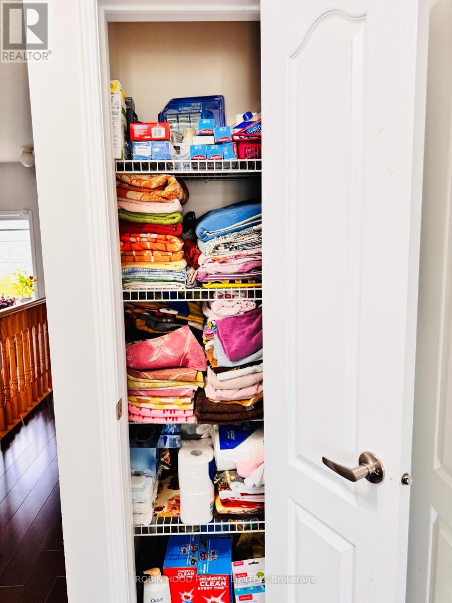 Main - 74 Pennyroyal Crescent, Brampton, Ontario  L6S 6J6 - Photo 14 - W12651948