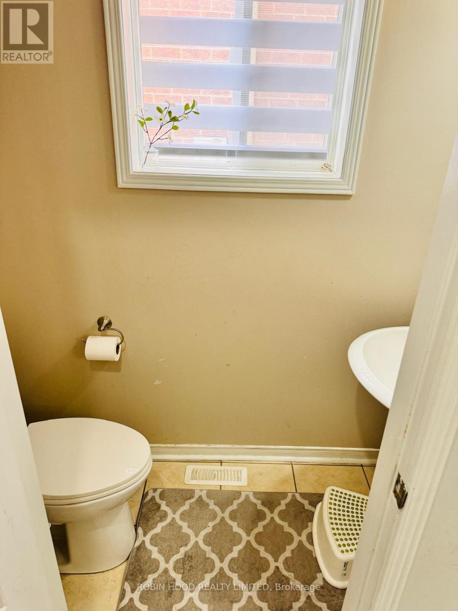 Main - 74 Pennyroyal Crescent, Brampton, Ontario  L6S 6J6 - Photo 23 - W12651948