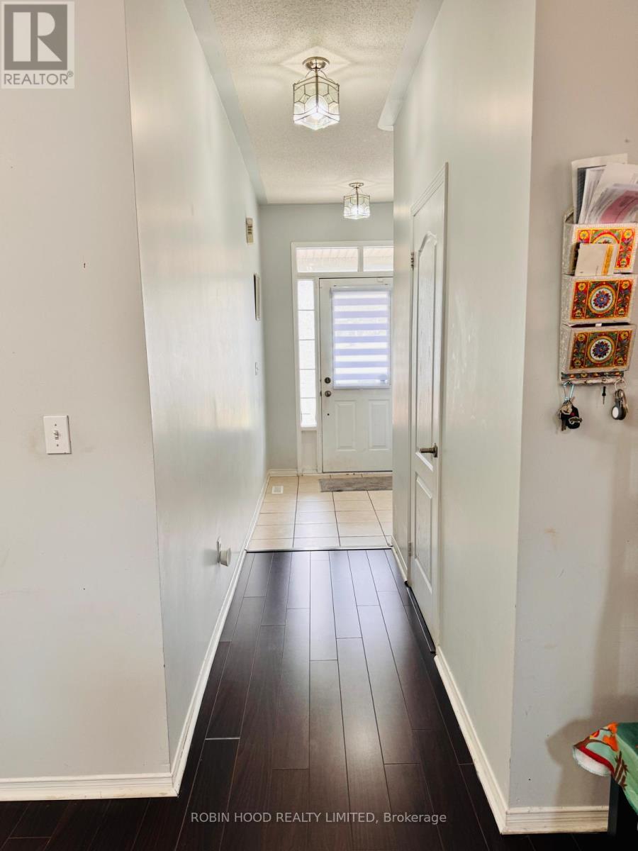 Main - 74 Pennyroyal Crescent, Brampton, Ontario  L6S 6J6 - Photo 24 - W12651948