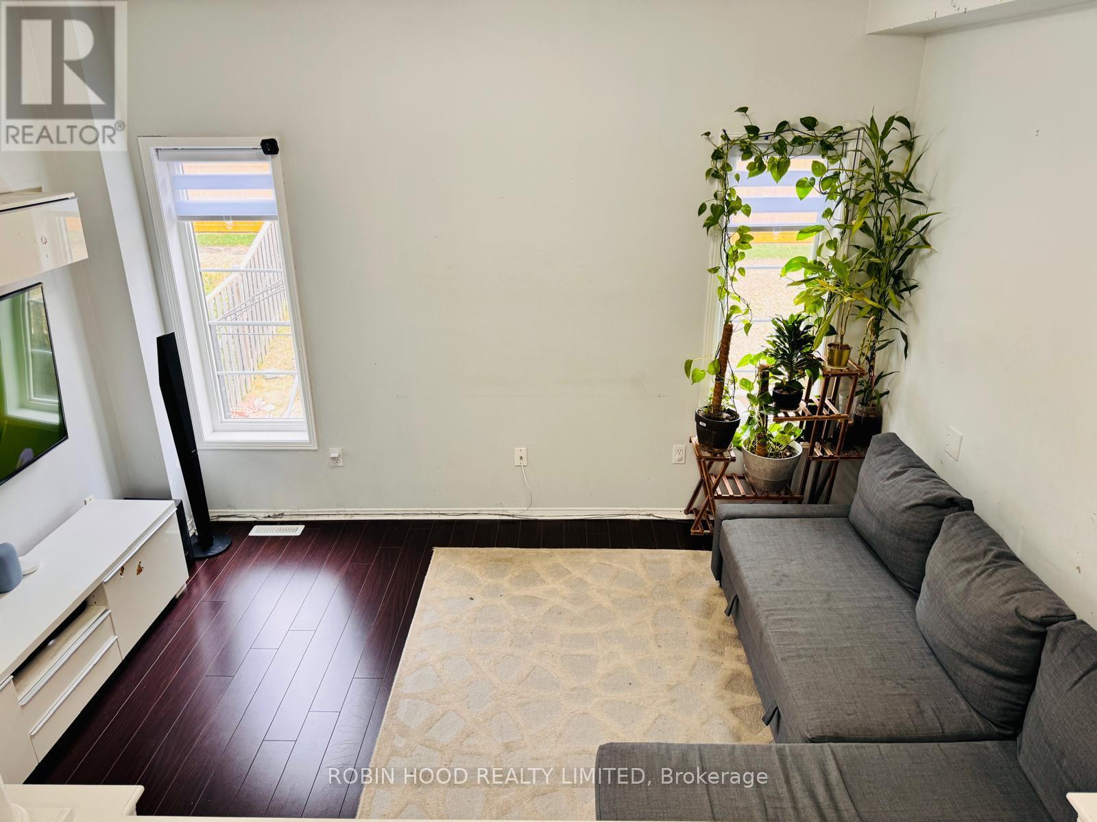 Main - 74 Pennyroyal Crescent, Brampton, Ontario  L6S 6J6 - Photo 3 - W12651948