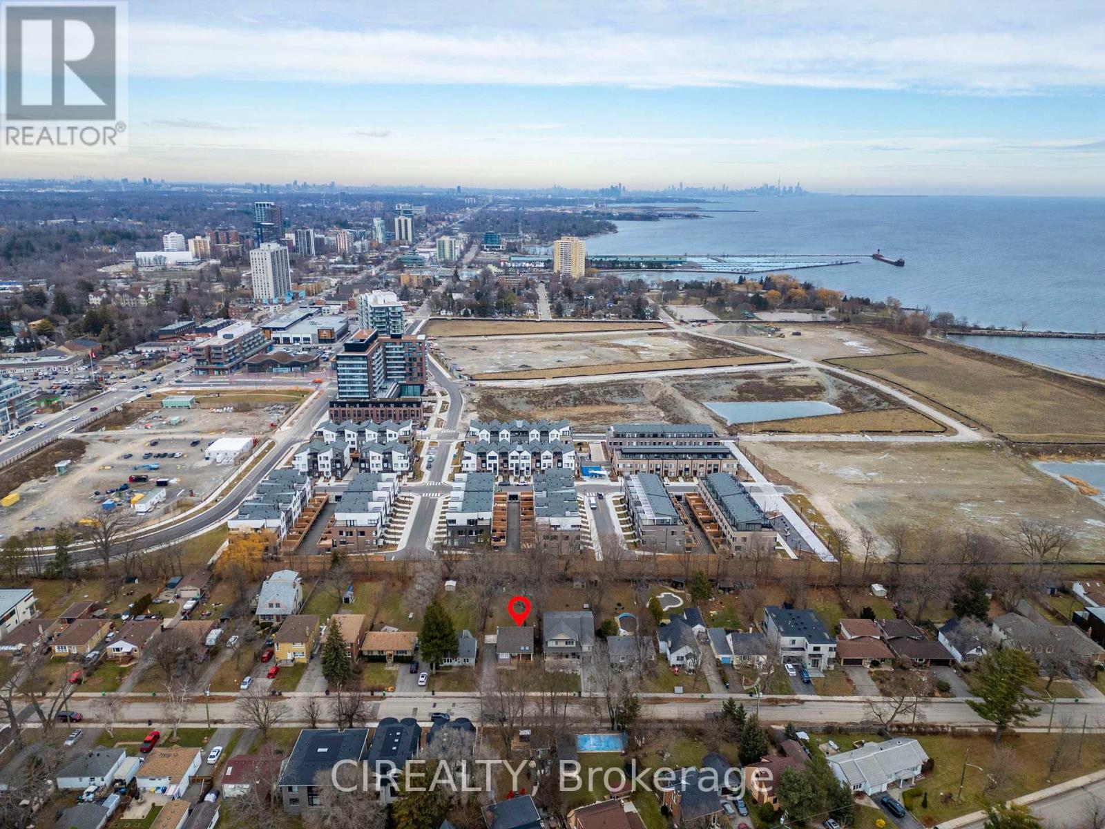 27 Pine Avenue S, Mississauga, Ontario  L5H 2P5 - Photo 21 - W12651994