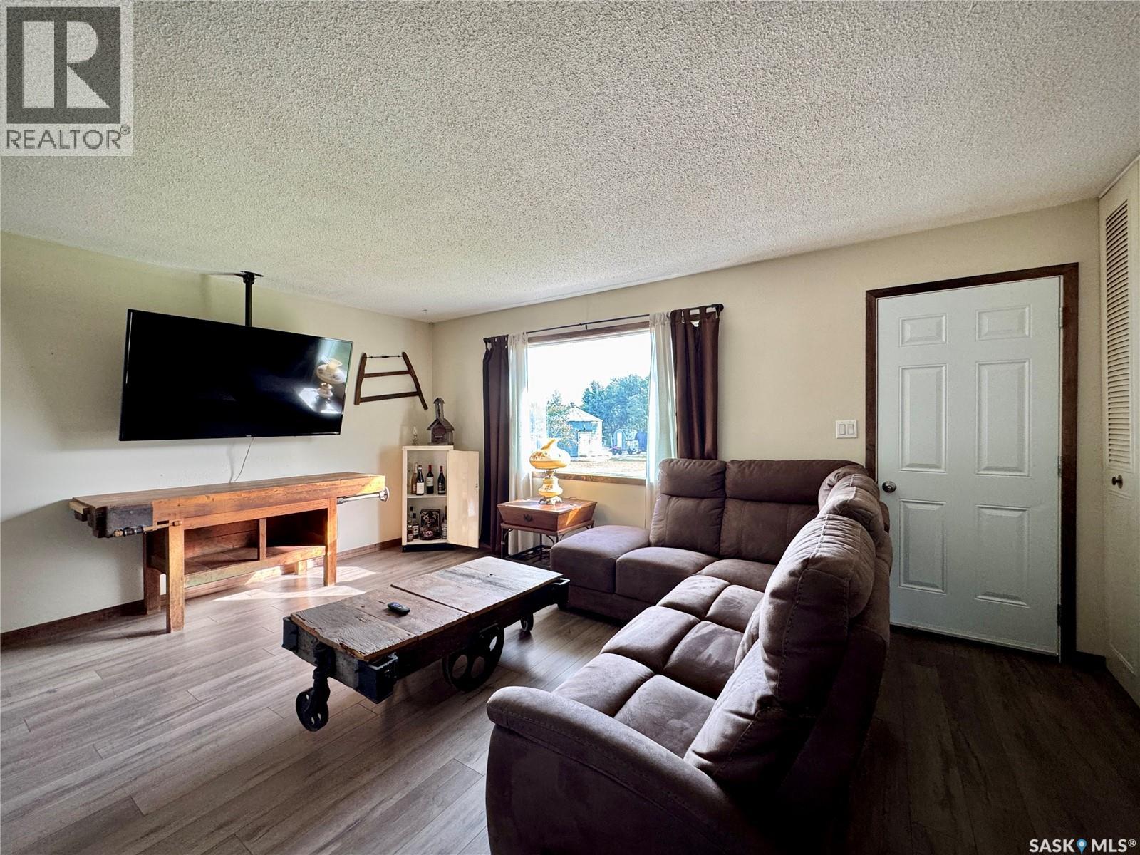 Prairie Crest Acres - Rm Of Cana, Cana Rm No. 214, Saskatchewan  S0A 2P0 - Photo 5 - SK017553