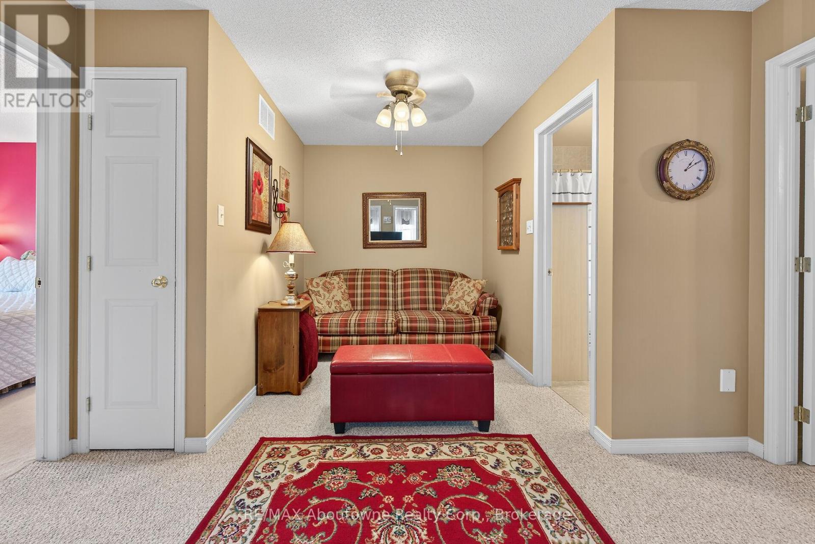 31 Elderberry Avenue, Grimsby, Ontario  L3M 5R5 - Photo 22 - X12442784