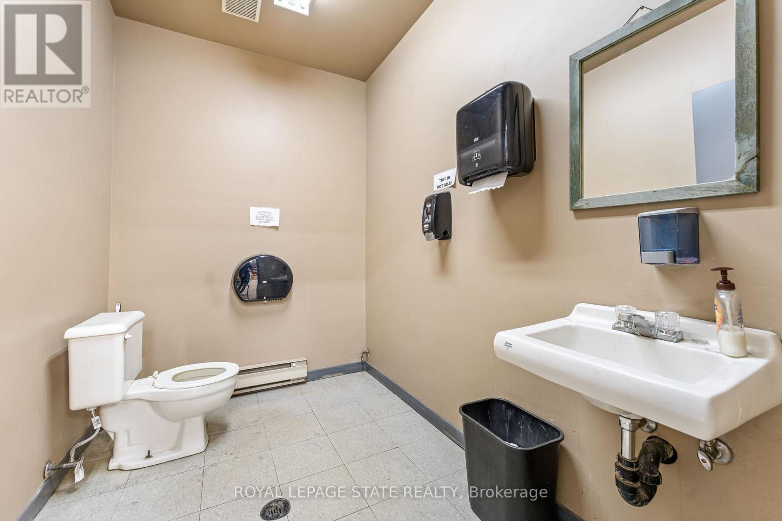 1 - 90 Hempstead Drive, Hamilton, Ontario  L8W 2E7 - Photo 12 - X12652008