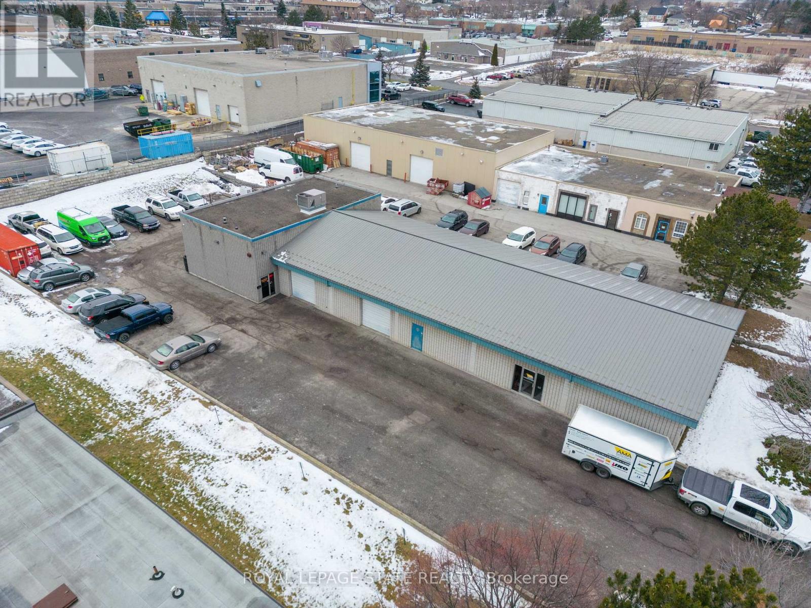 1 - 90 Hempstead Drive, Hamilton, Ontario  L8W 2E7 - Photo 3 - X12652008