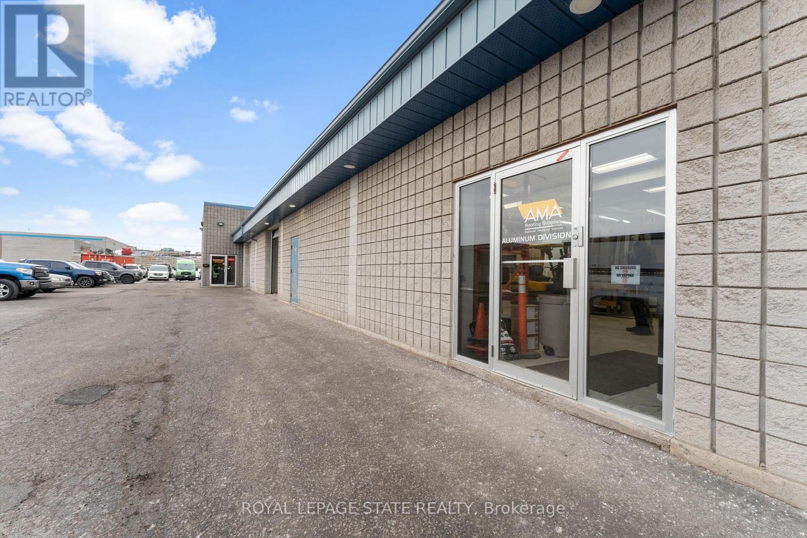 1 - 90 Hempstead Drive, Hamilton, Ontario  L8W 2E7 - Photo 4 - X12652008