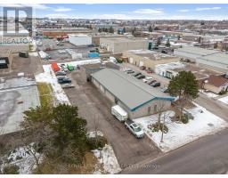 1 - 90 HEMPSTEAD DRIVE, Hamilton, Ontario