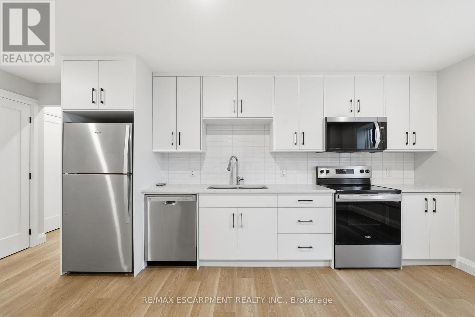 4 - 231 Park Street N, Hamilton, Ontario  L8L 1L9 - Photo 7 - X12652032