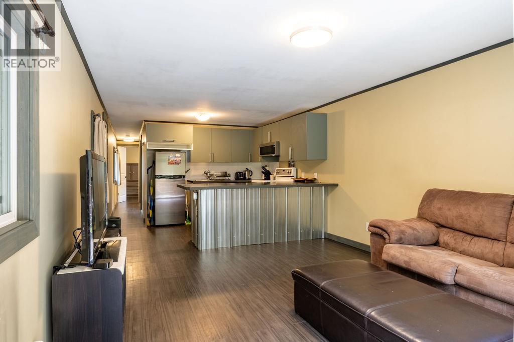 1079 Lundell Road Unit# 4, Revelstoke, British Columbia  V0E 2S0 - Photo 3 - 10371600