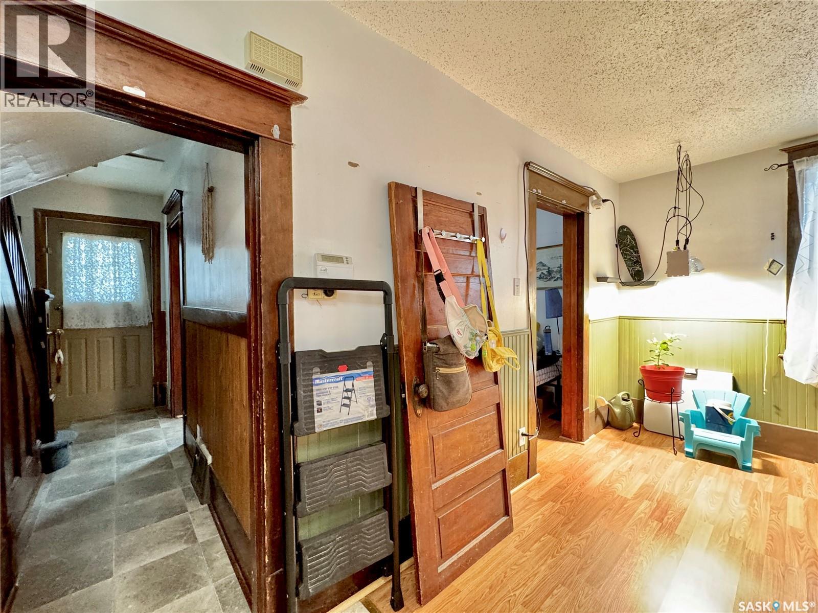 152 Sixth Avenue N, Yorkton, Saskatchewan  S3N 0Y1 - Photo 15 - SK025527