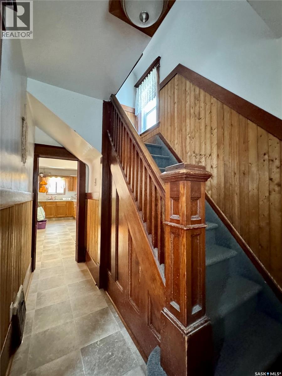 152 Sixth Avenue N, Yorkton, Saskatchewan  S3N 0Y1 - Photo 2 - SK025527