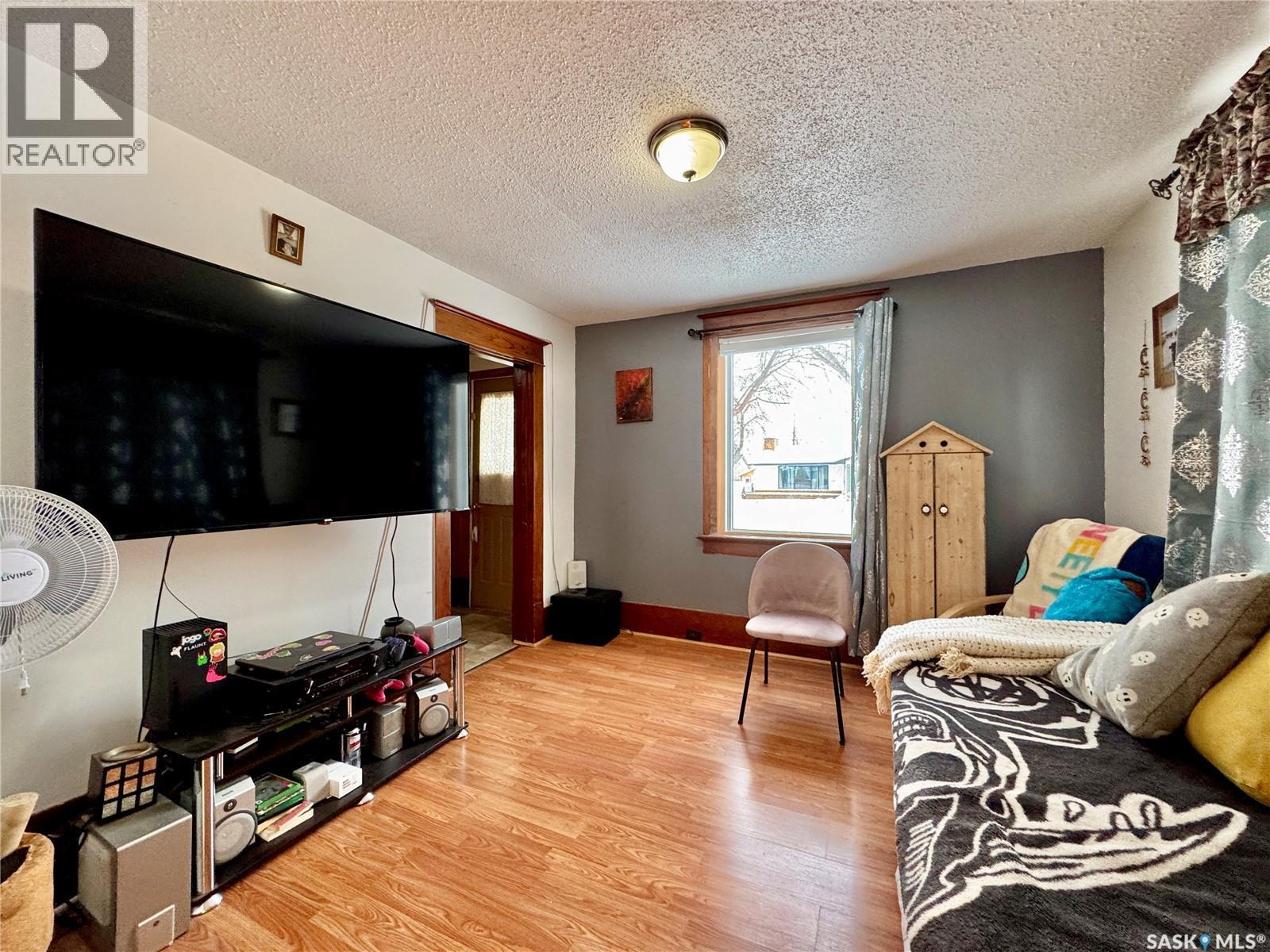 152 Sixth Avenue N, Yorkton, Saskatchewan  S3N 0Y1 - Photo 6 - SK025527