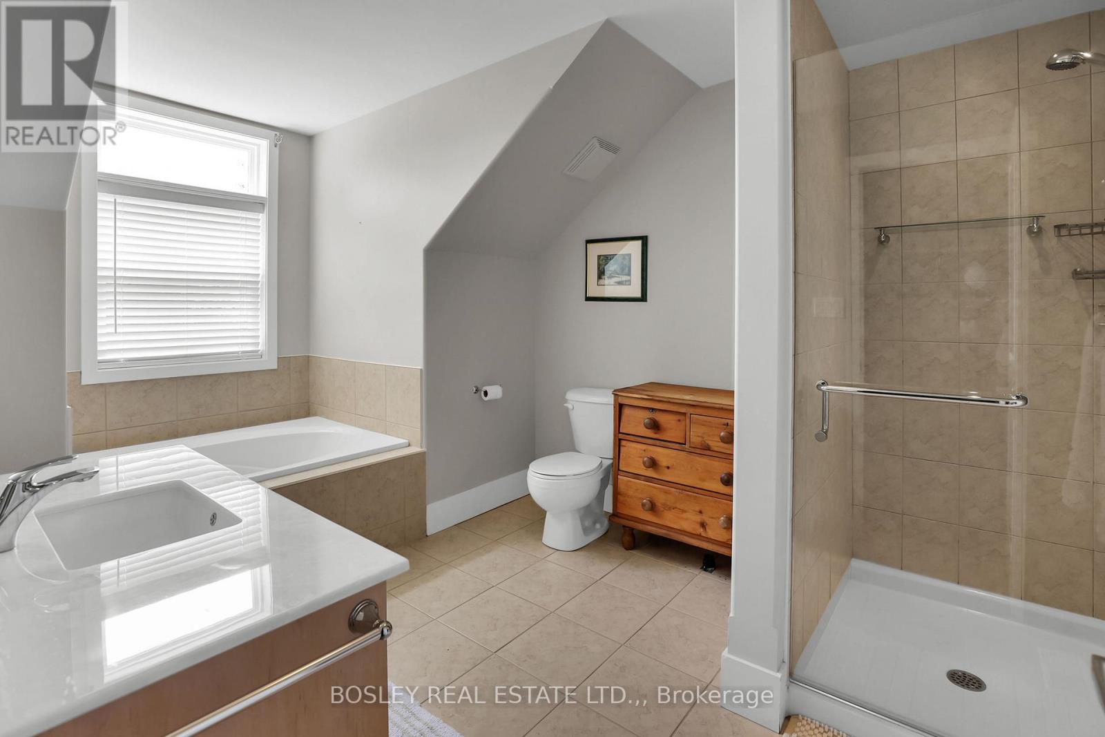 Th 3 - 481 Victoria Street, Niagara-On-The-Lake, Ontario  L0S 1J0 - Photo 16 - X12636288