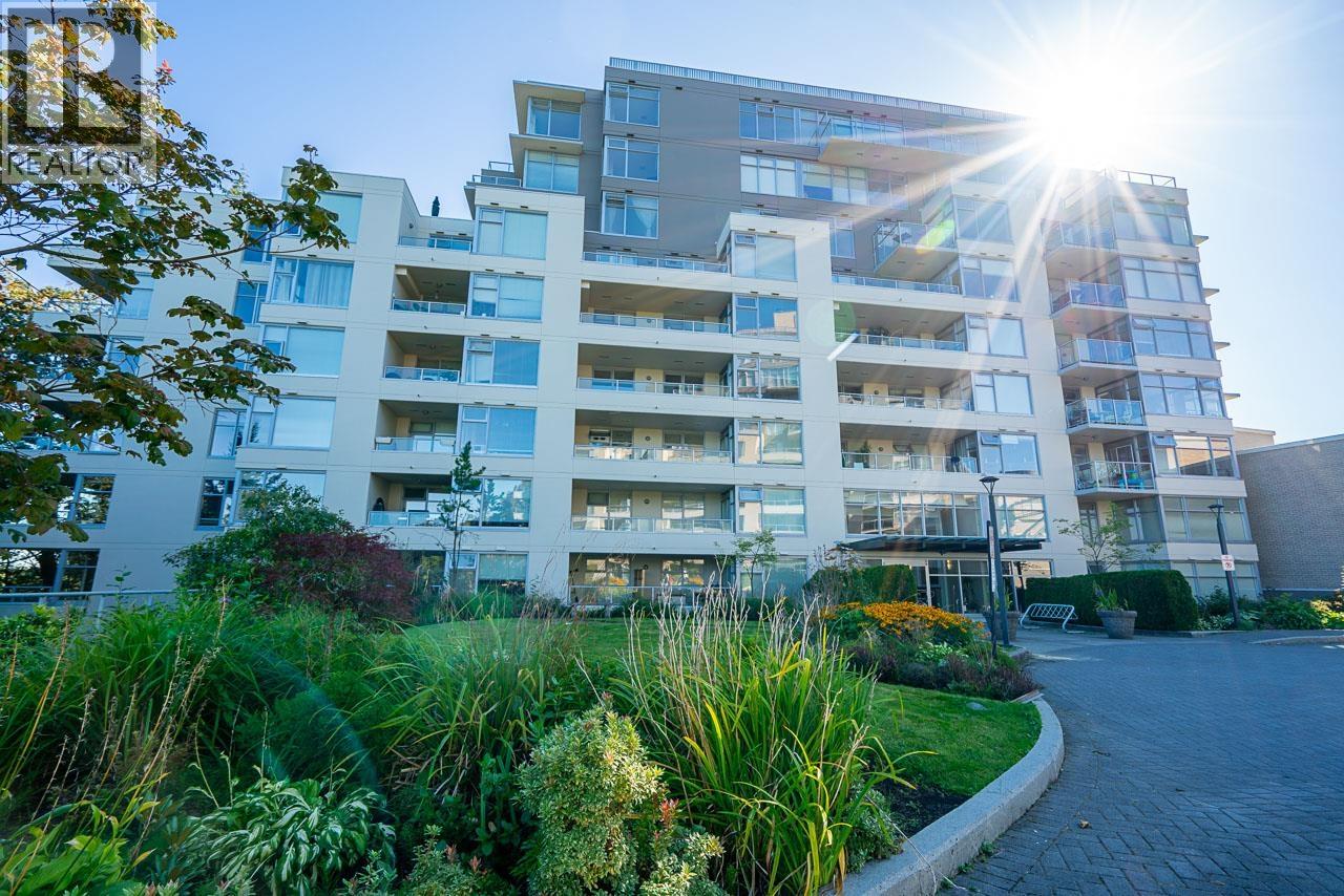 005 9298 University Crescent, Burnaby, British Columbia  V5A 4X8 - Photo 5 - R3075032