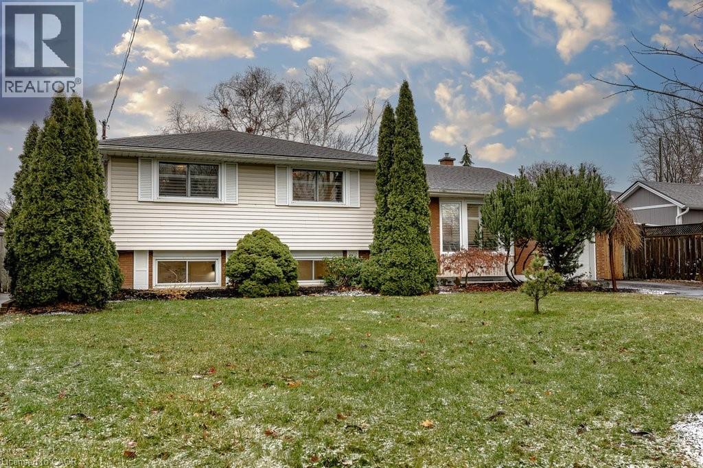 16 Old Oxford Road, St. Catharines, Ontario  L2M 2J9 - Photo 2 - 40795143