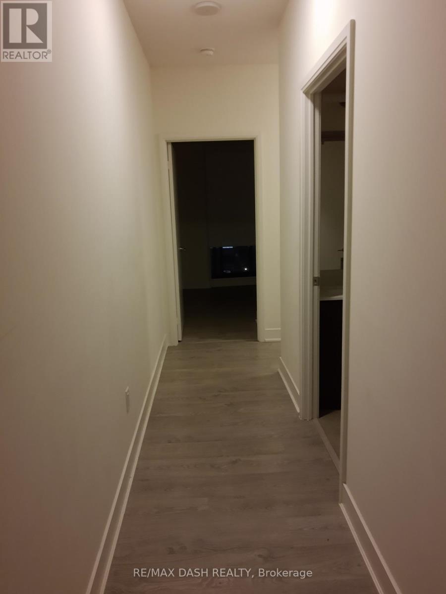 902 - 30 Roehampton Avenue, Toronto, Ontario  M4P 1R2 - Photo 2 - C12652080