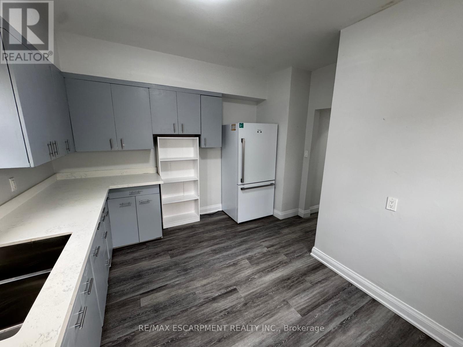 2 - 67 Mccalla Drive, St. Catharines, Ontario  L2N 1A4 - Photo 8 - X12602824