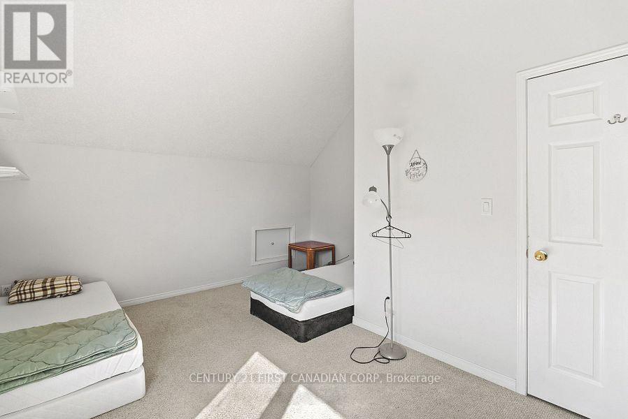 1841 Foxwood Avenue, London North, Ontario  N6G 0C4 - Photo 28 - X12647046