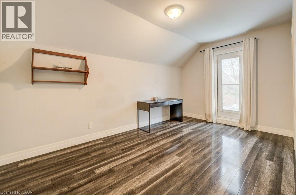 52 Chapel Street, Kitchener, Ontario  N2H 2T1 - Photo 17 - 40791720
