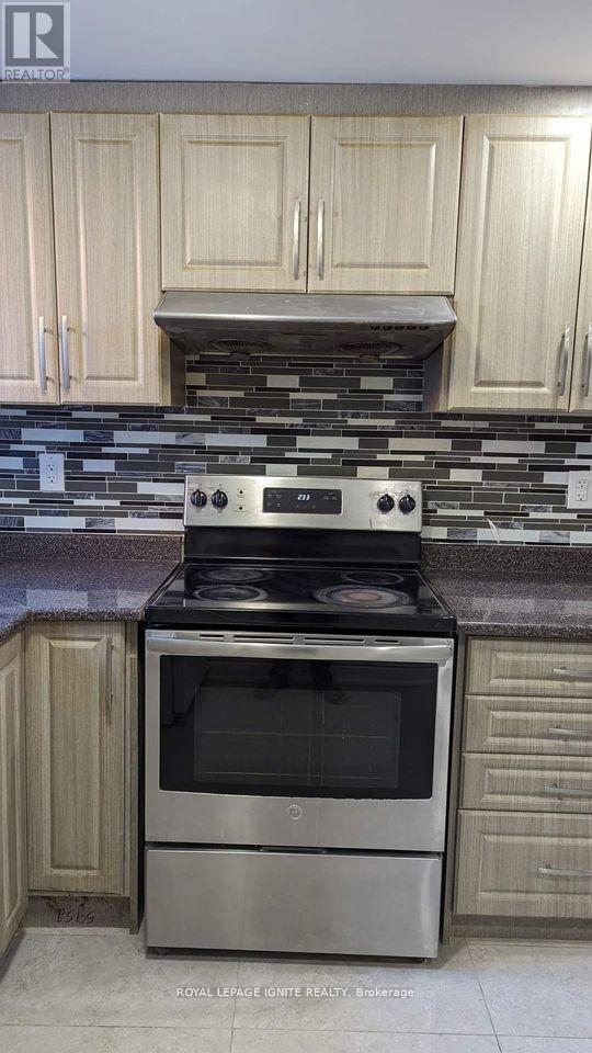 Bsmt - 5952 Chalfont Crescent, Mississauga, Ontario  L5M 6K7 - Photo 3 - W12652056