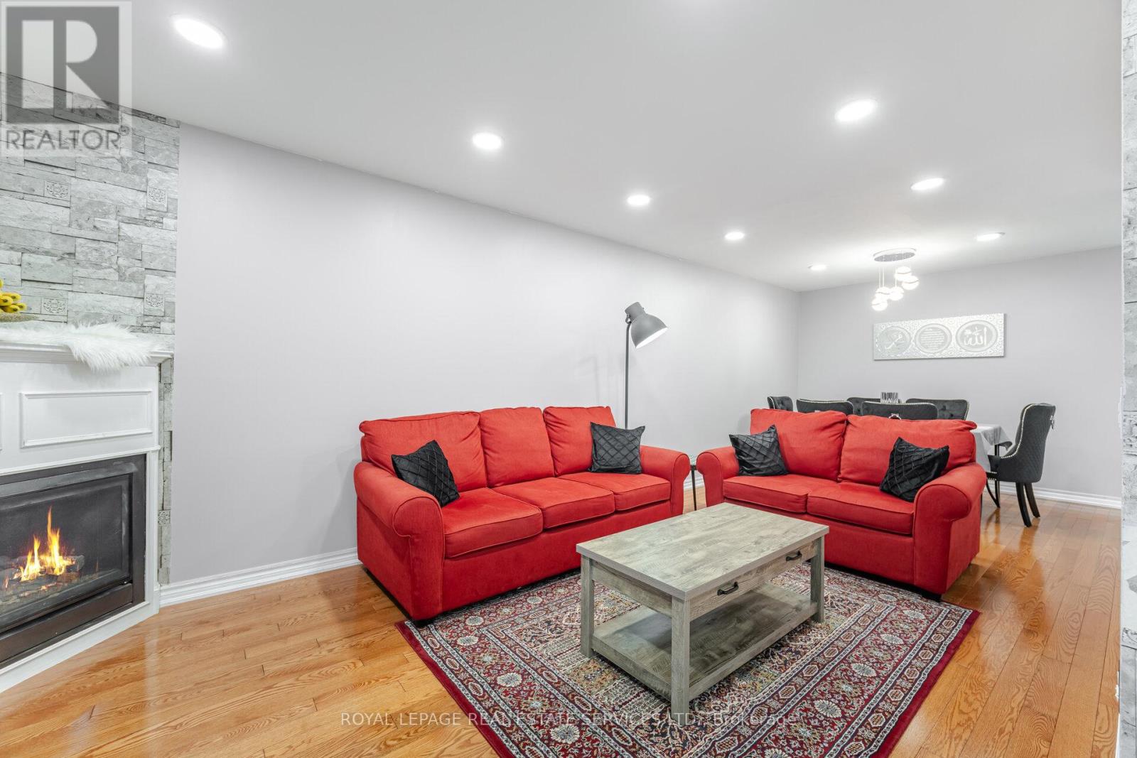 30 - 833 Scollard Court, Mississauga, Ontario  L5V 2B4 - Photo 9 - W12652060