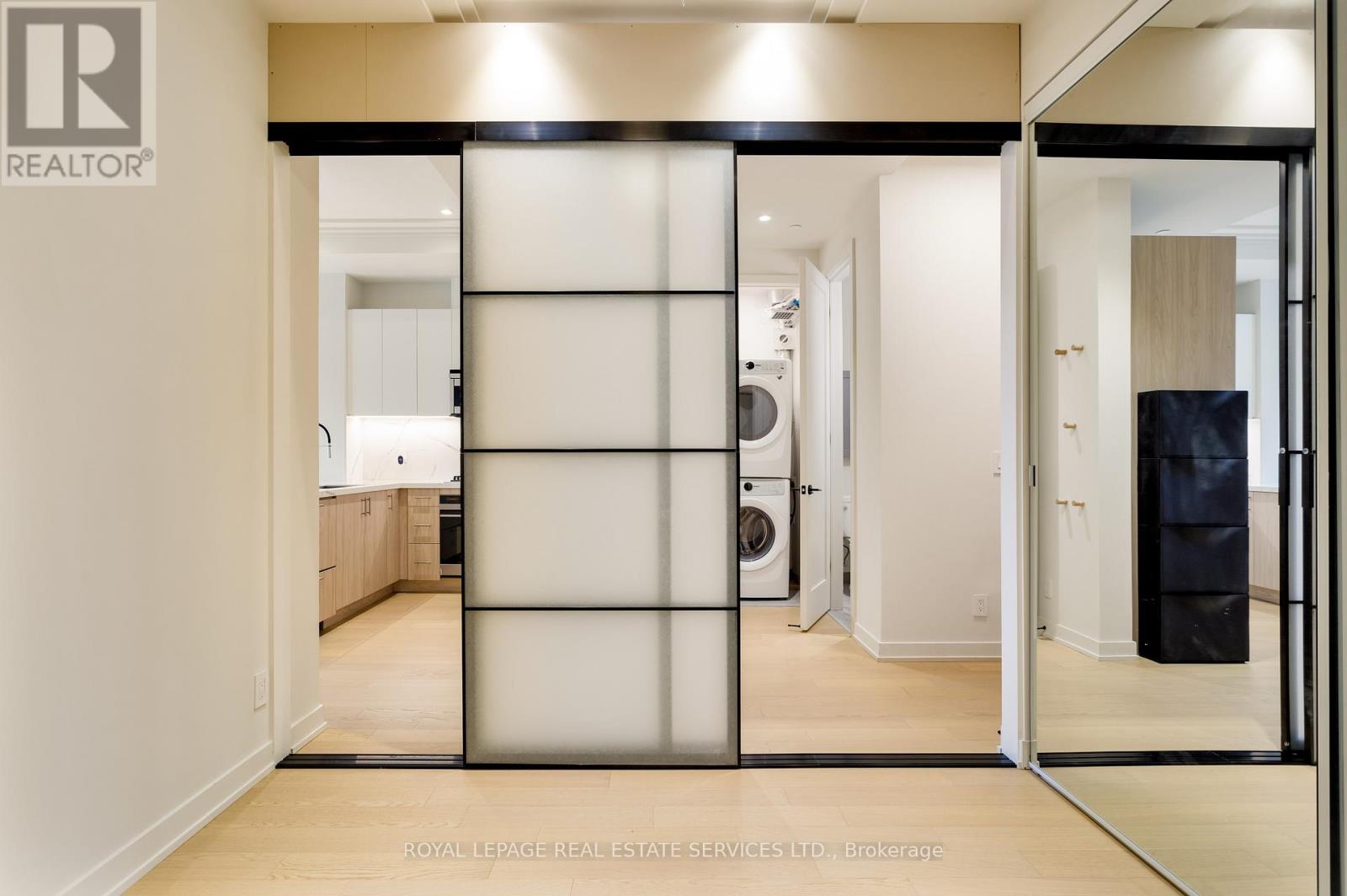 307 - 123 Maurice Drive, Oakville, Ontario  L6K 2W6 - Photo 29 - W12652068