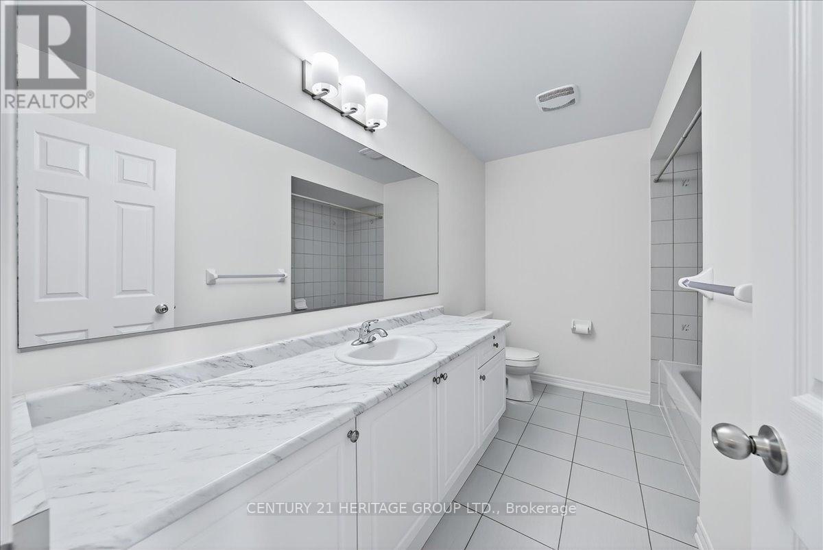 13 Mclaughlin Avenue, Milton, Ontario  L9T 8K2 - Photo 33 - W12652074