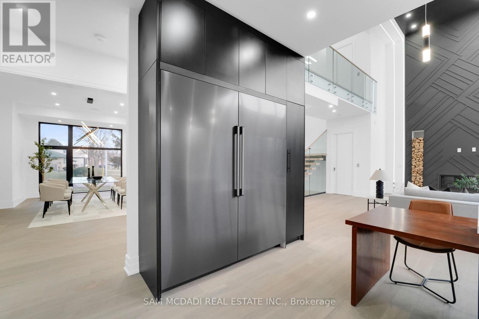 468 Saville Crescent, Oakville, Ontario  L6L 3V1 - Photo 12 - W12652076