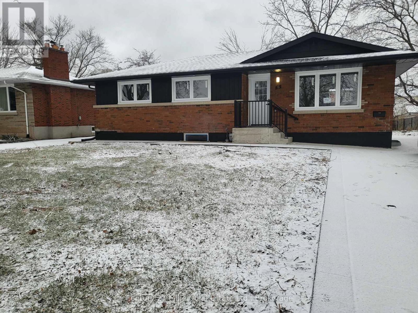 UPPER LEVEL - 19 MASTERSON DRIVE, St. Catharines, Ontario