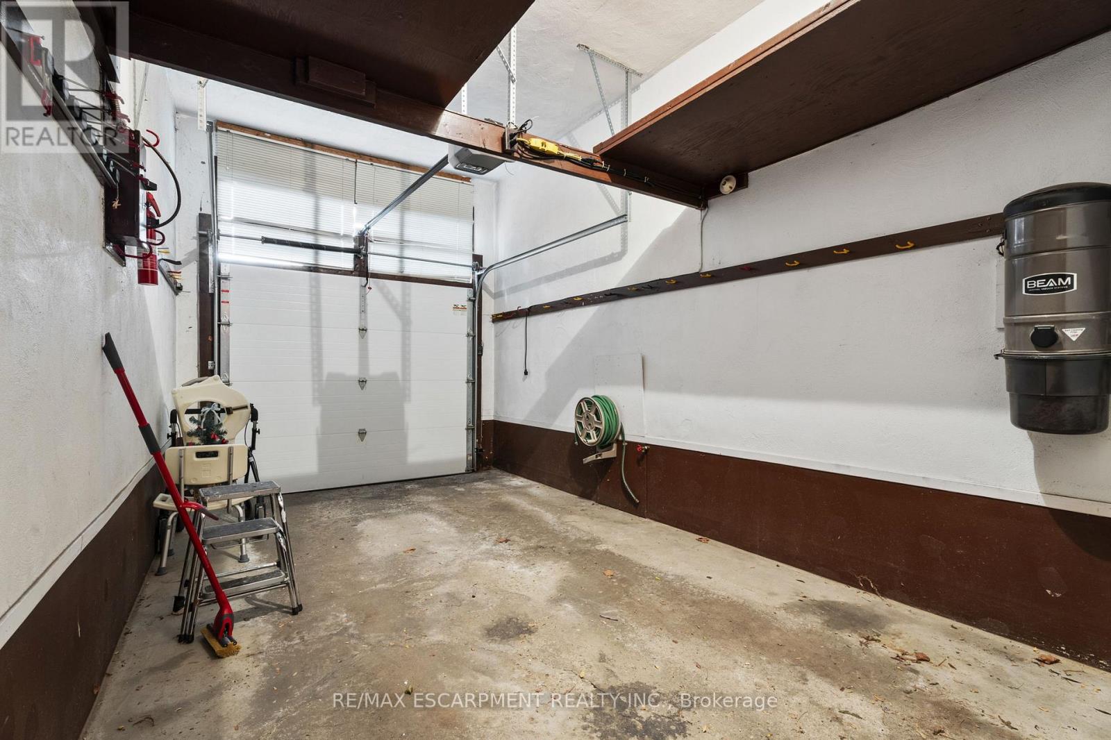 98 Laurier Avenue, Hamilton, Ontario  L9C 3S4 - Photo 33 - X12652044