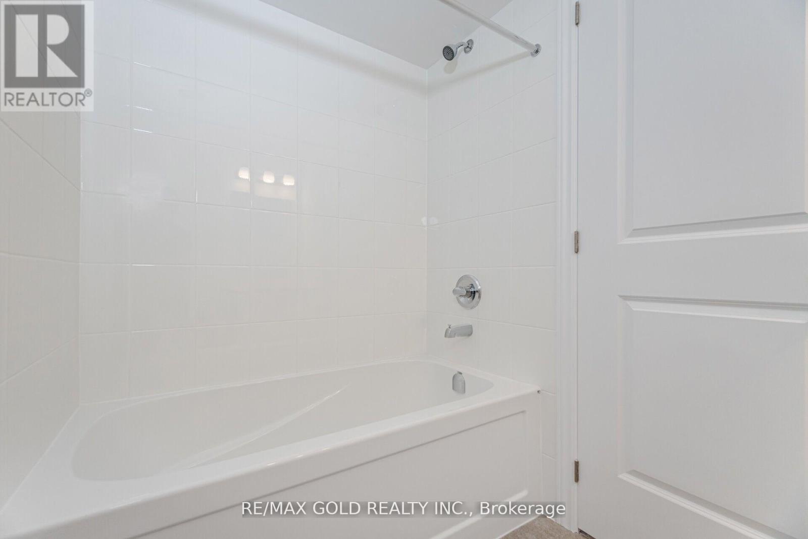 109 Molozzi Street, Erin, Ontario  N0B 1T0 - Photo 36 - X12652058